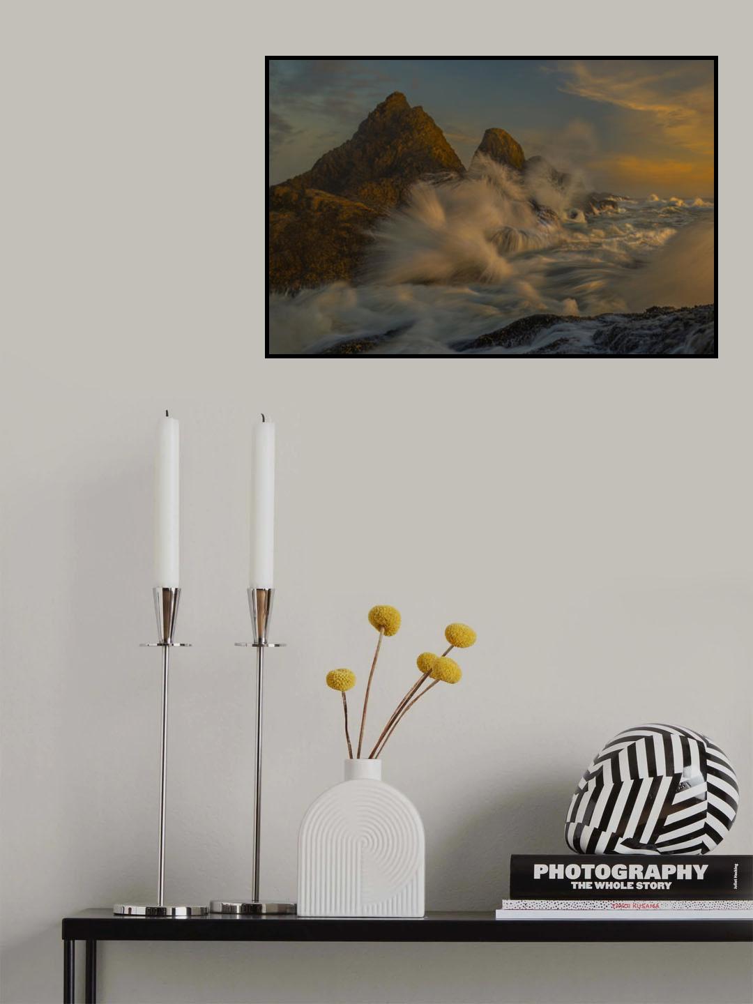 Crashing and Surging Poster och Canvastavla