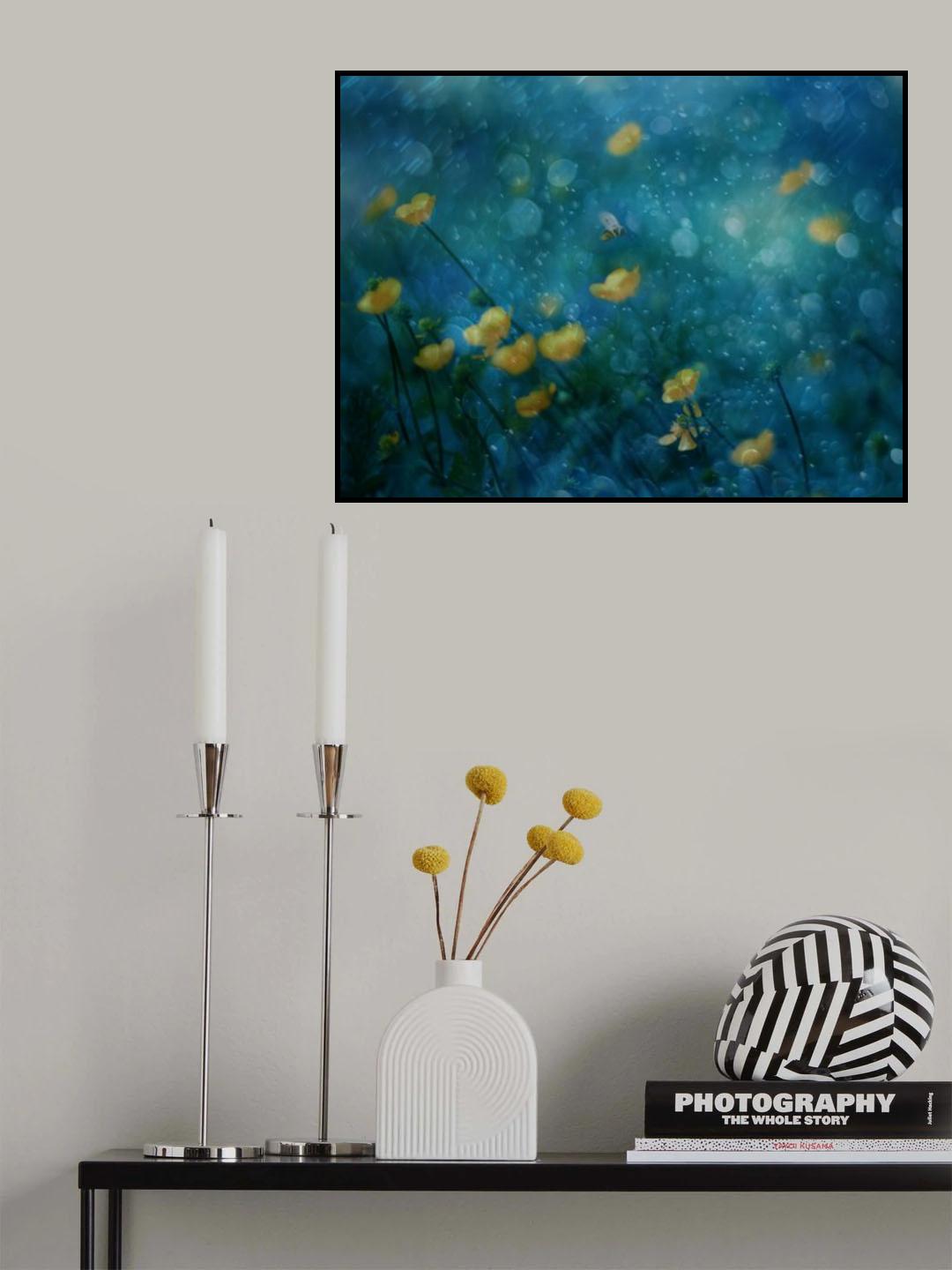 The Little Bee... Poster och Canvastavla