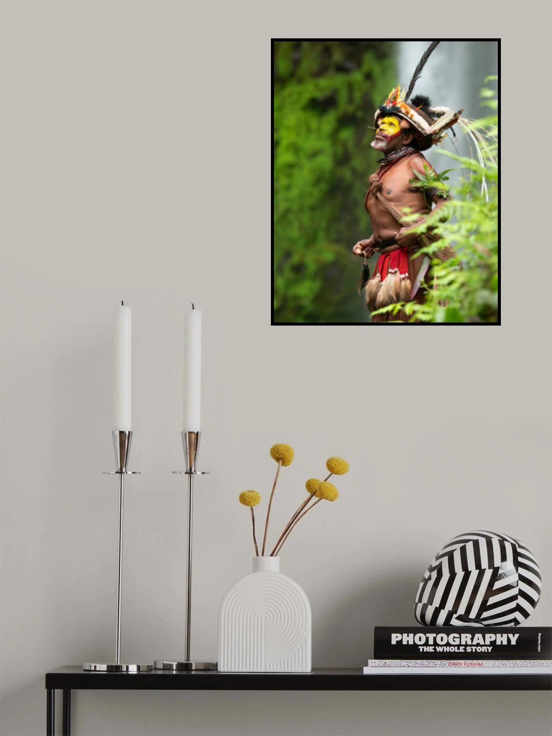 Huli Wigman by the Waterfall Poster och Canvastavla