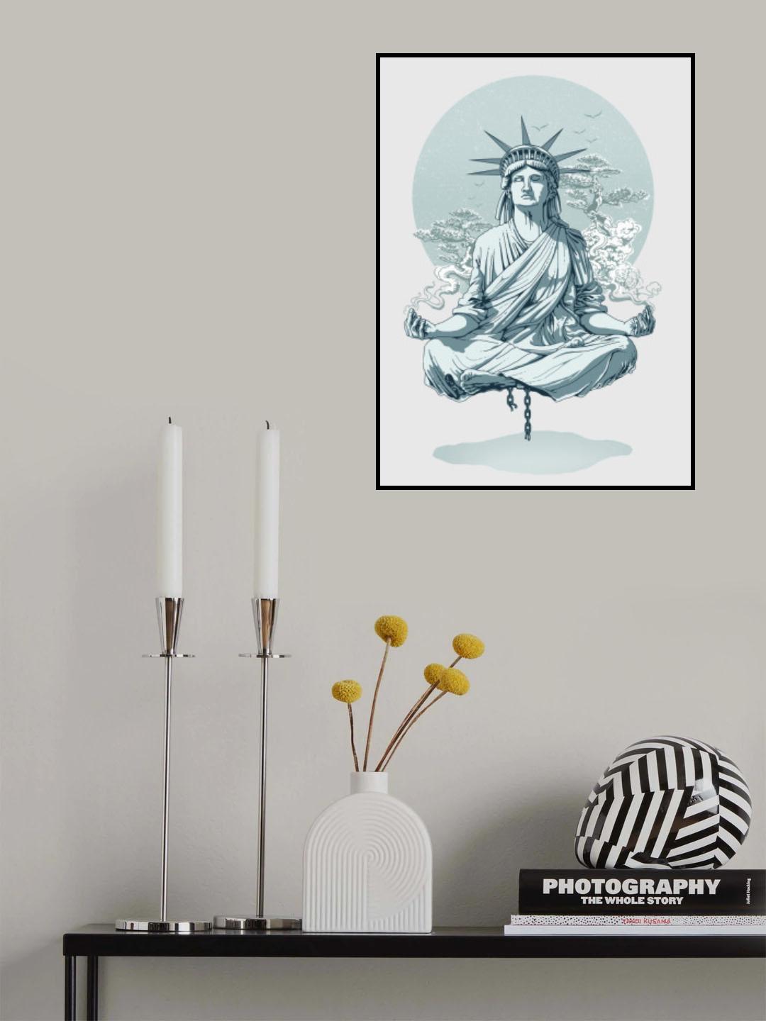 statue liberty meditating Poster och Canvastavla