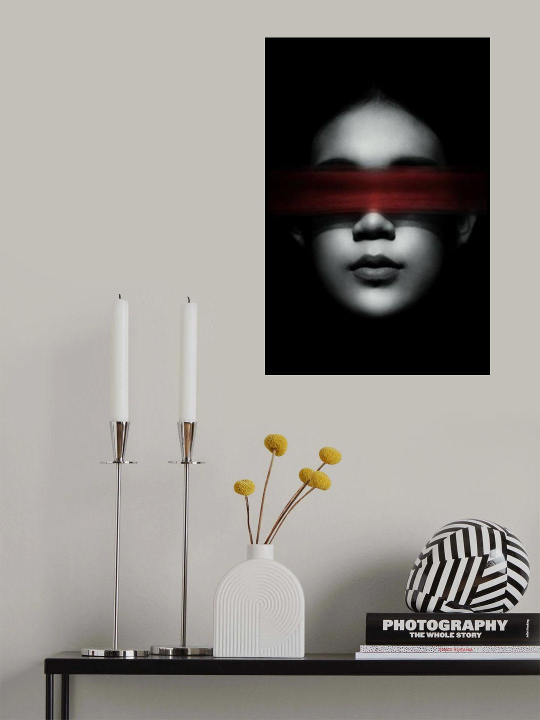 Blindfolded Poster och Canvastavla