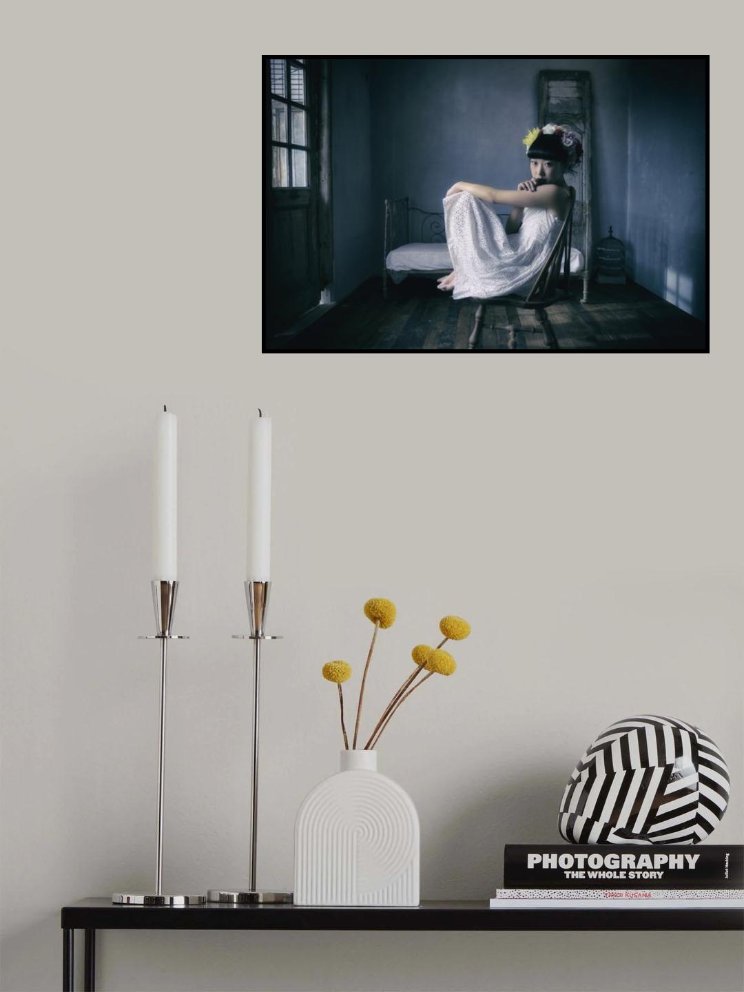 Alone Poster och Canvastavla