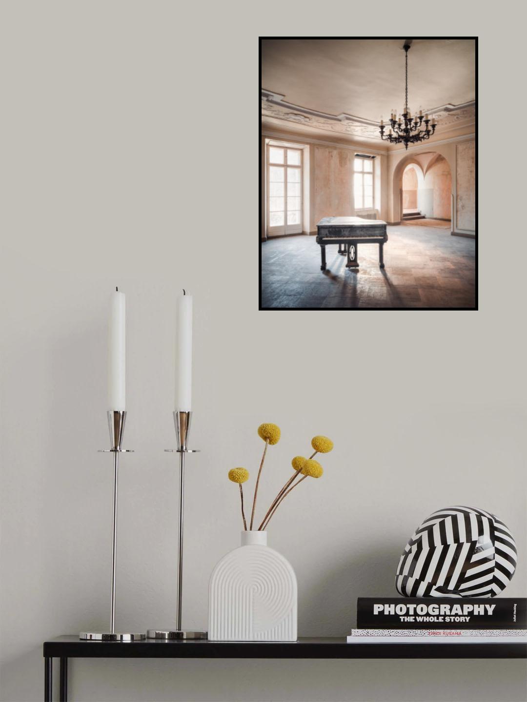 Piano in an Abandoned Castle Poster och Canvastavla