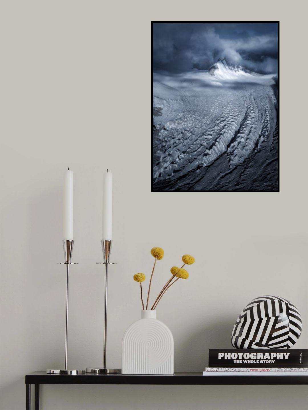 Under the Peak of the King Poster och Canvastavla