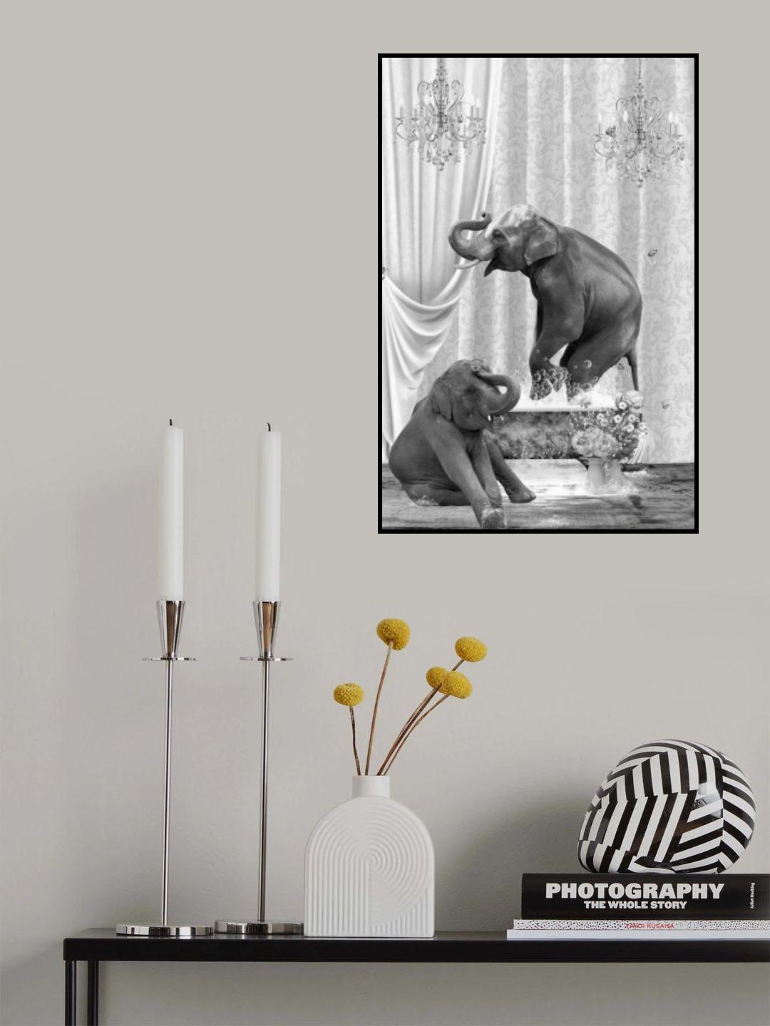 Elephants & Bubbles Black & White Poster och Canvastavla