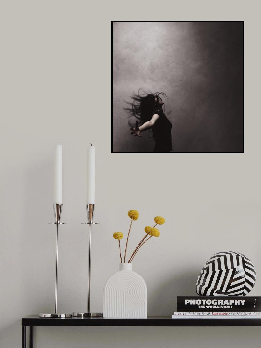 Screaming Into The Silence Poster och Canvastavla