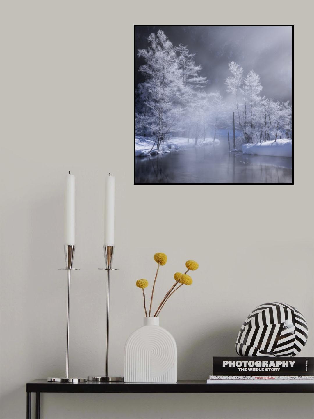 Glisten in white Poster och Canvastavla