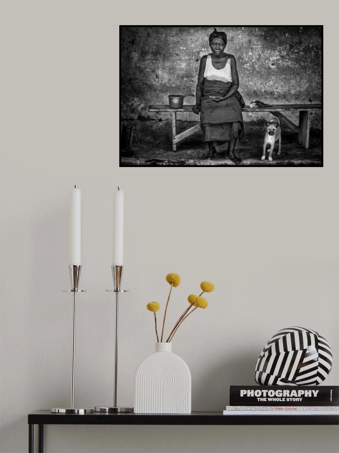 Woman with a dog - Ghana Poster och Canvastavla