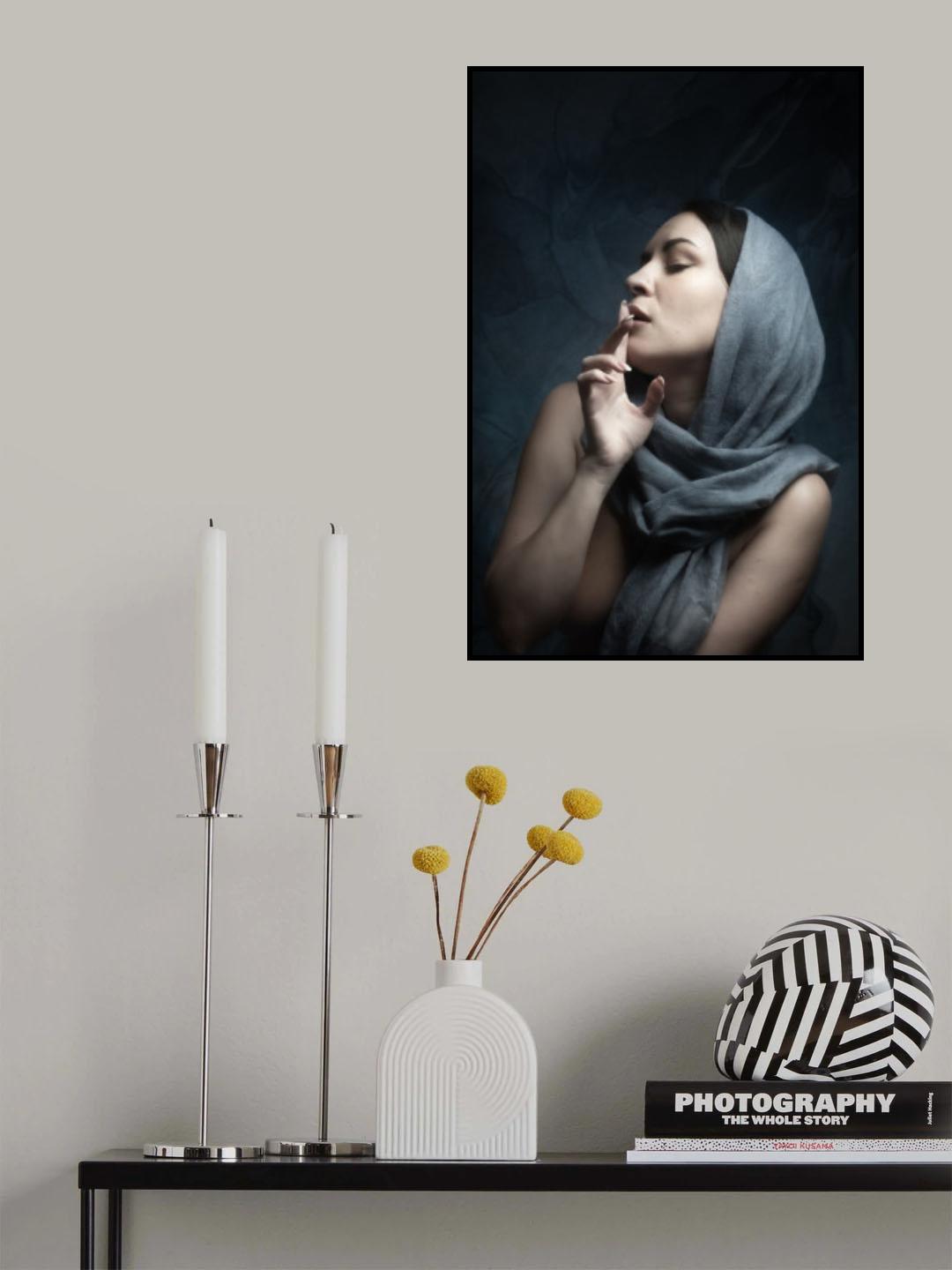 she is stillness in a world of chaos Poster och Canvastavla
