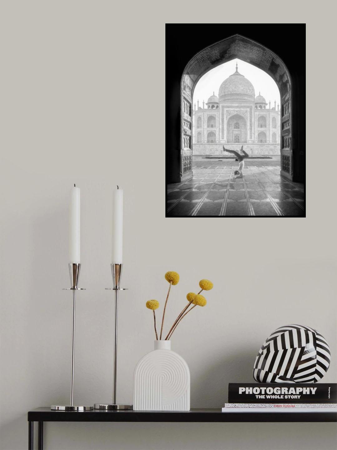 Yoga in Taj Mahal Poster och Canvastavla