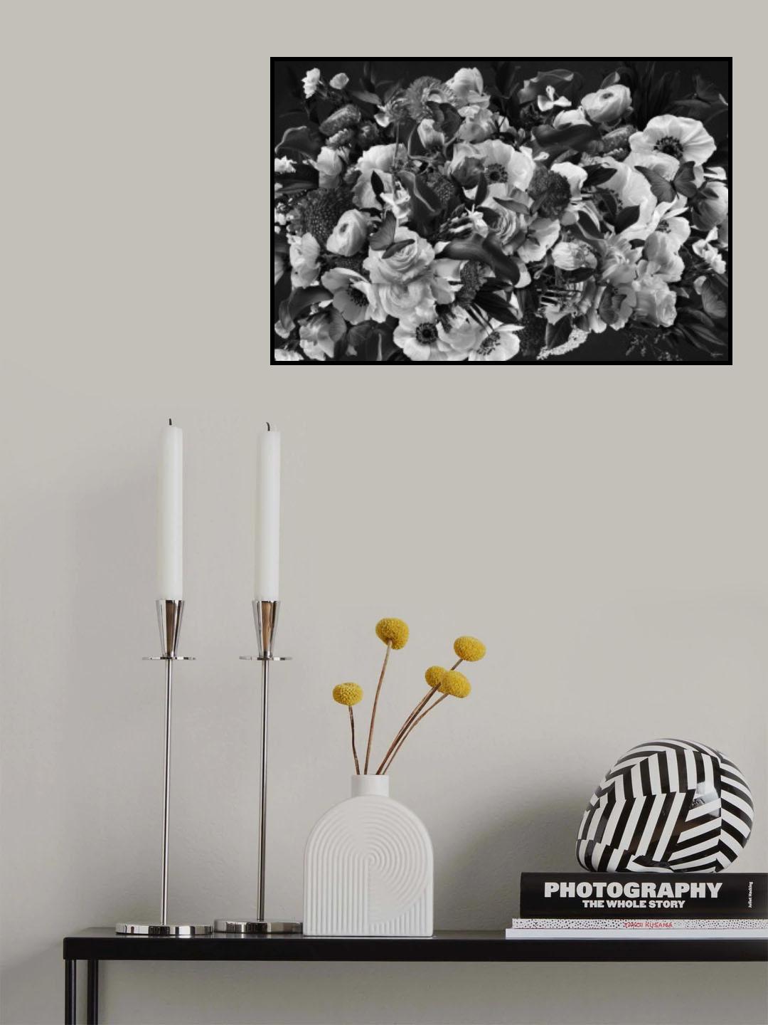 Ruby's Dream Black & White Poster och Canvastavla