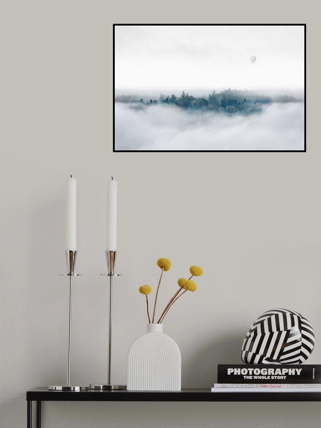 Misty Morning Surprise Poster och Canvastavla