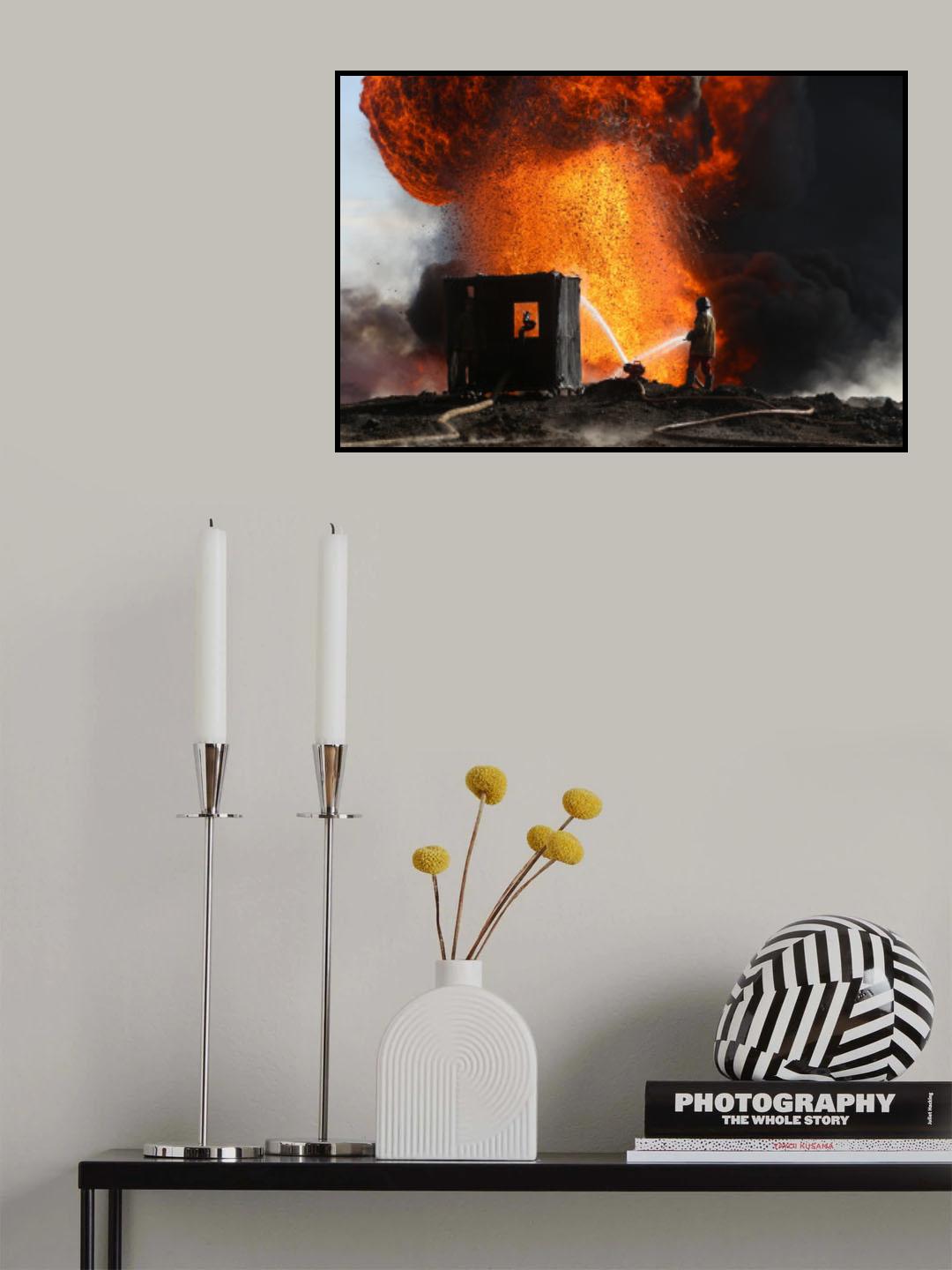 Oil fire lit by Islamic State Poster och Canvastavla