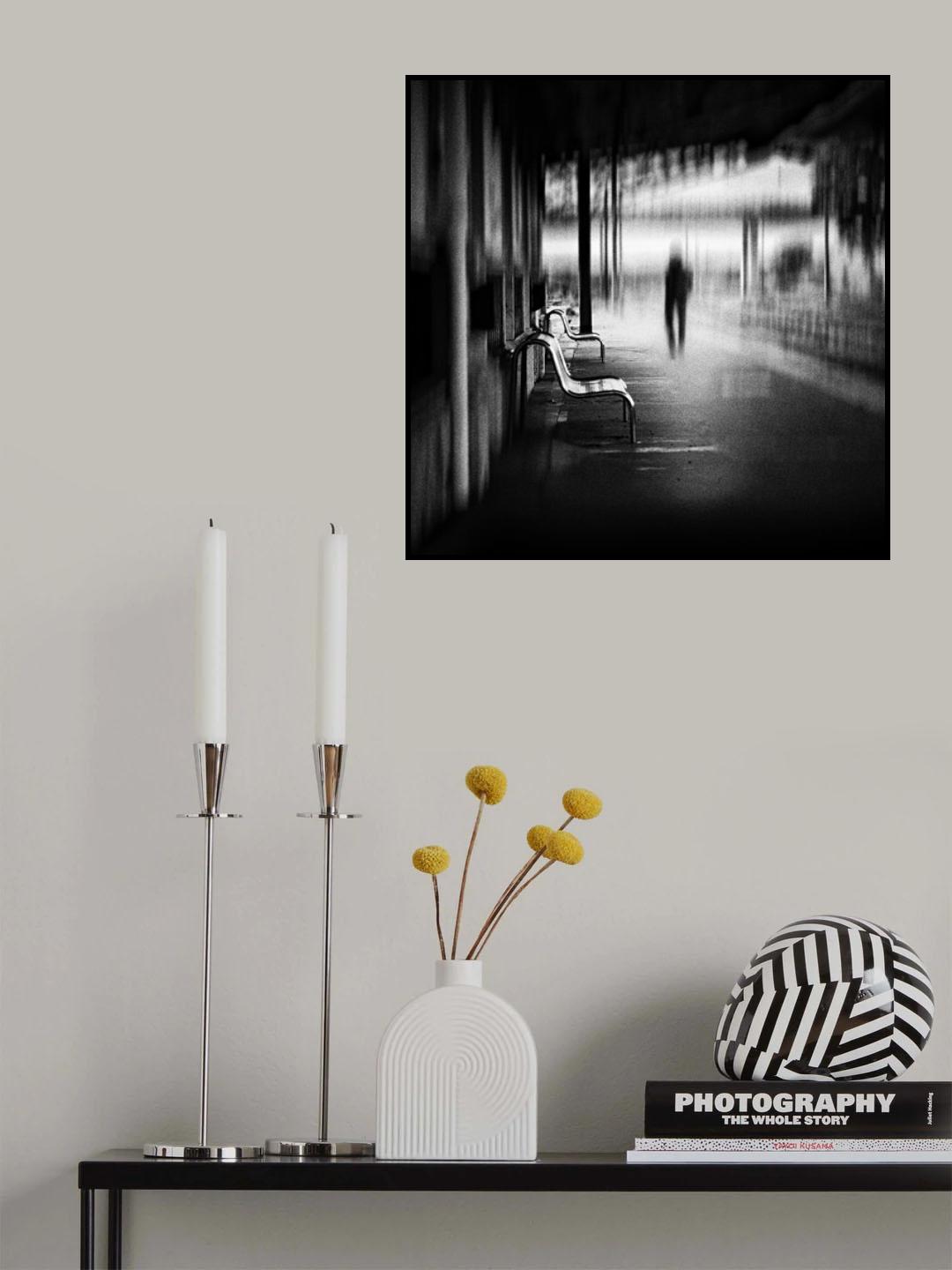 Alone......waiting Poster och Canvastavla