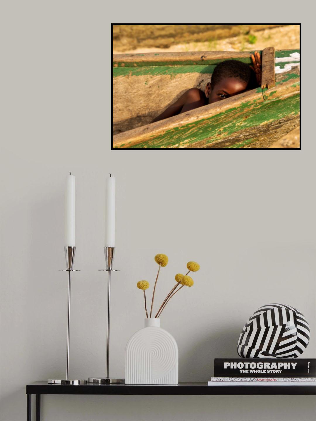 WHAT IS HE DOING ? Poster och Canvastavla