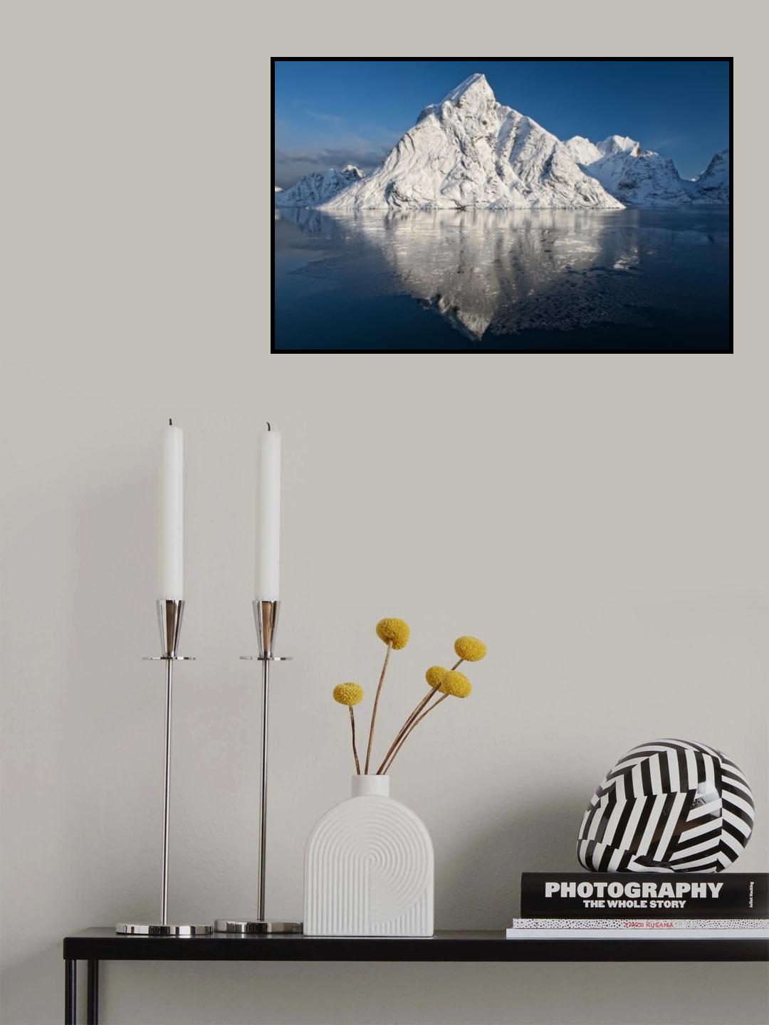 The White Mountain In The Blu Poster och Canvastavla