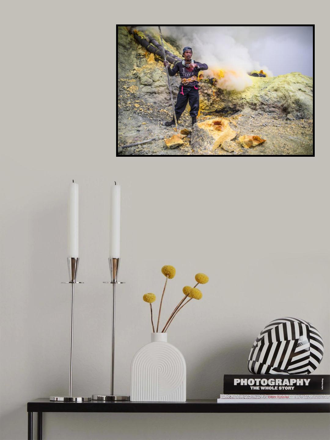 Lost souls in sulfur fog Poster och Canvastavla