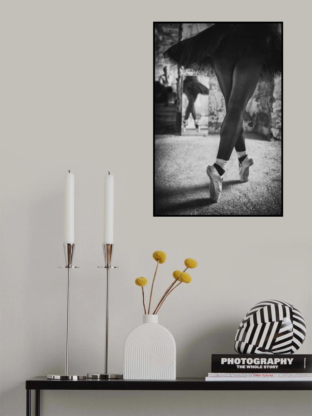 legs in a mirrow Poster och Canvastavla
