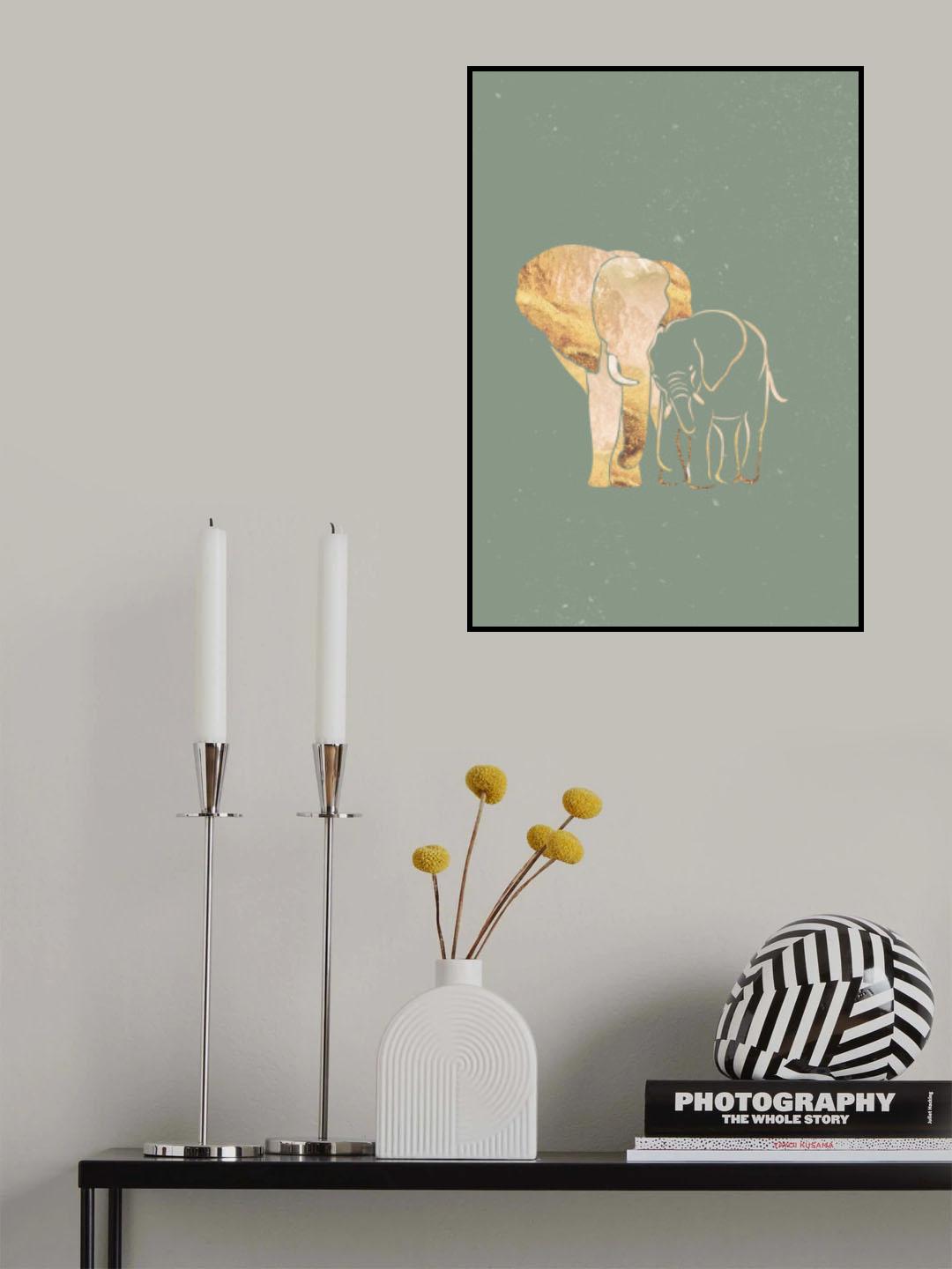 Sage Green Gold Elephants 1 Poster och Canvastavla