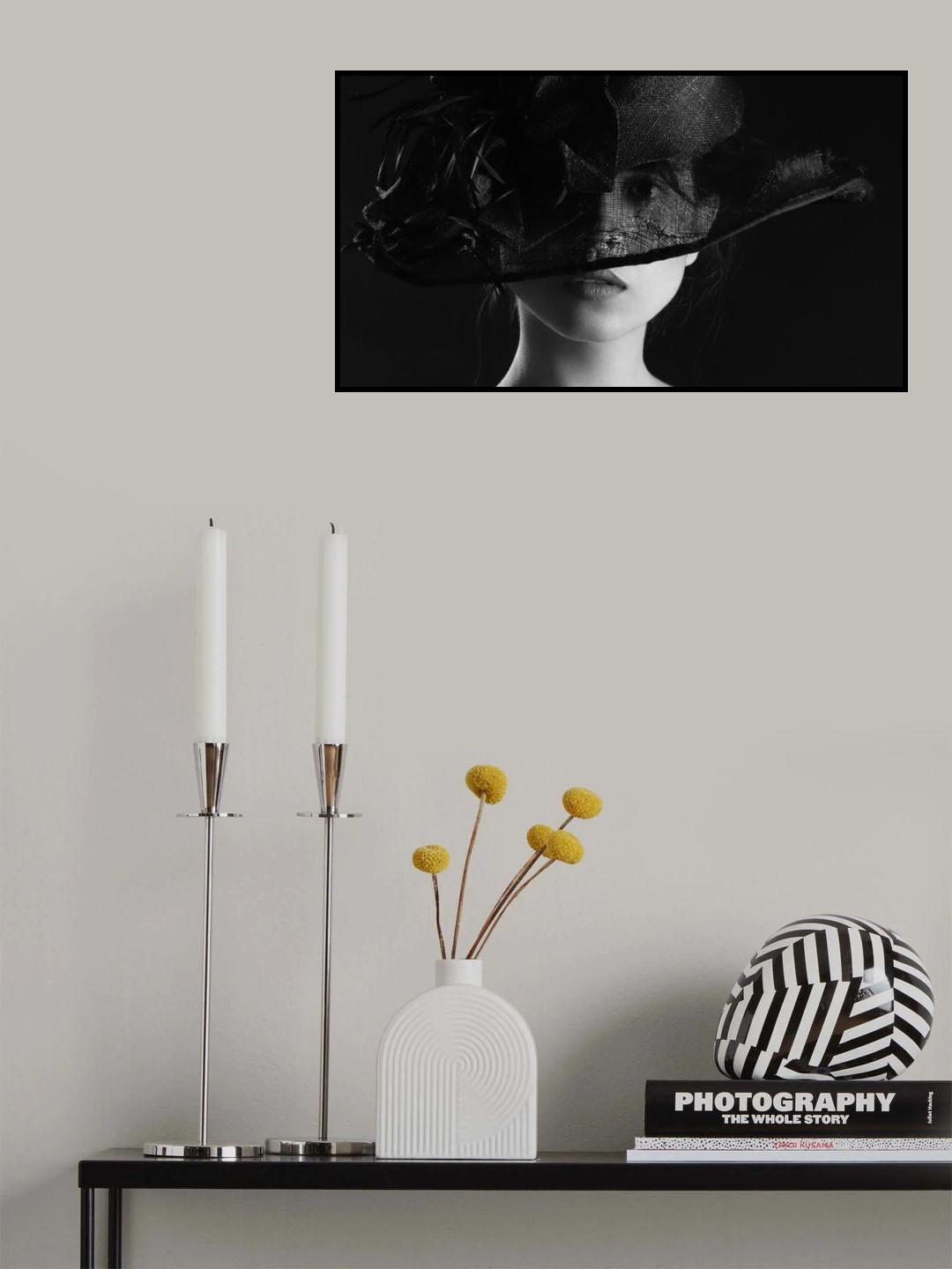 The girl in the hat Poster och Canvastavla