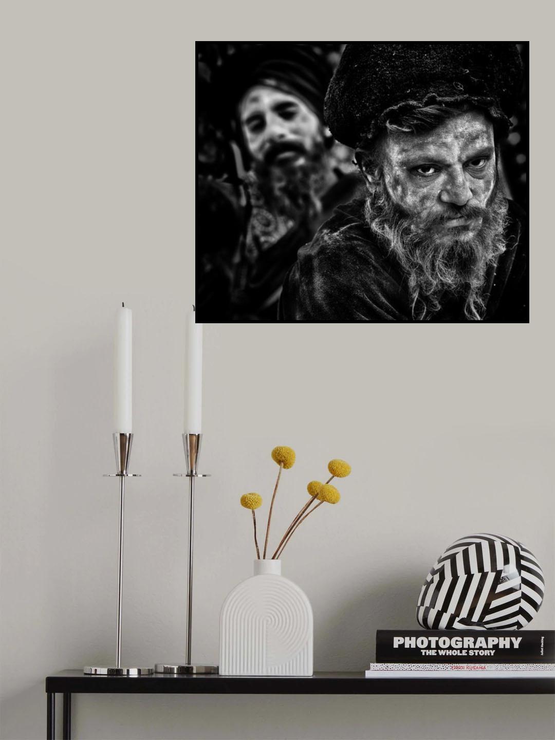 Holy men in Kumbha Mela, Allahabad Poster och Canvastavla