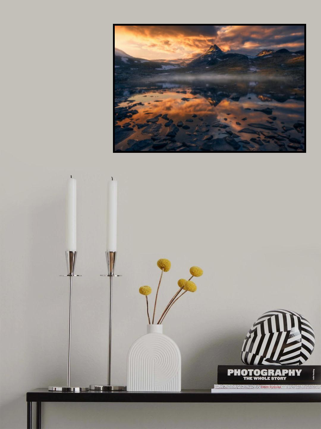 Broken Mirror Poster och Canvastavla