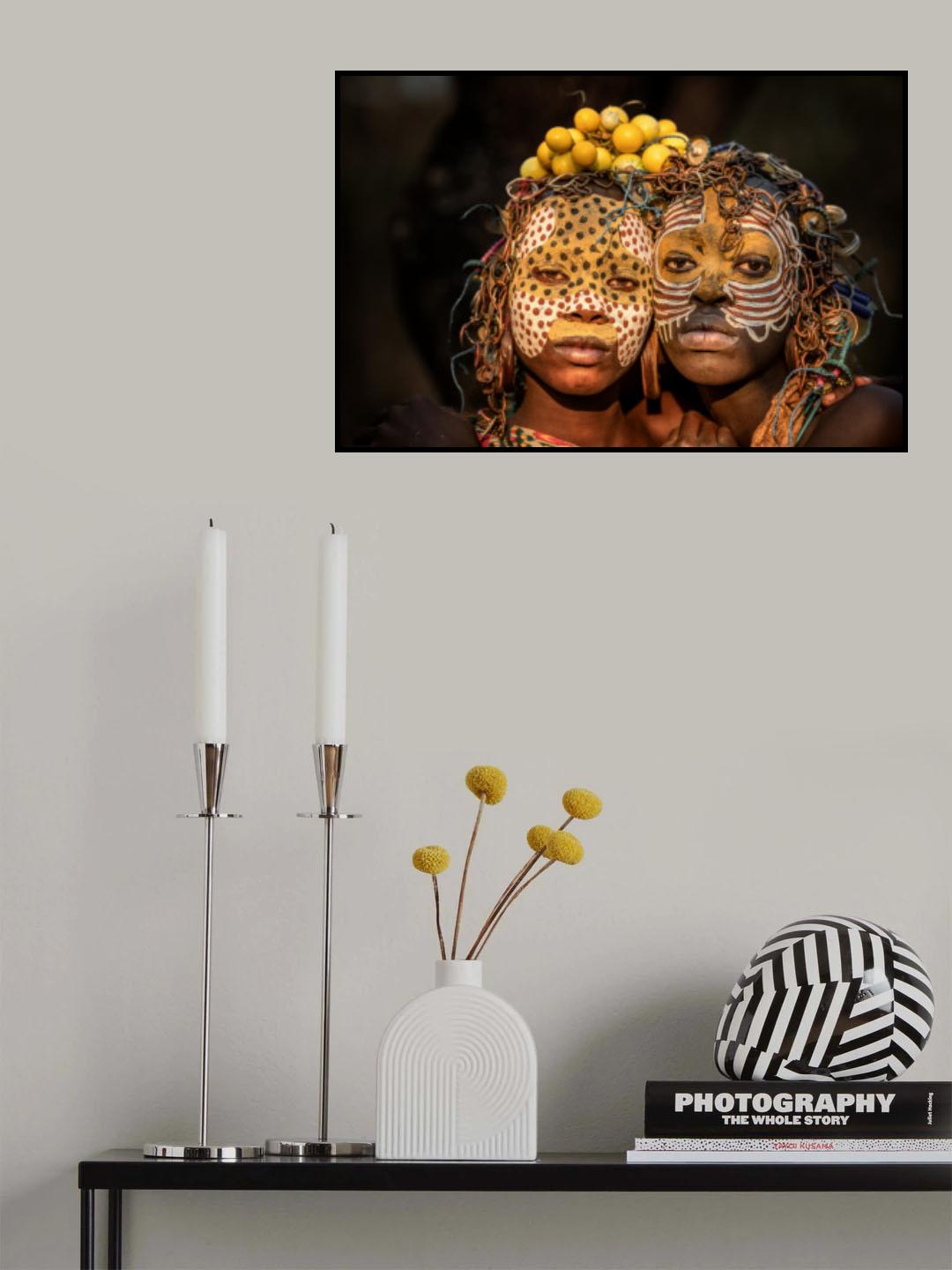 Suri adornment Poster och Canvastavla