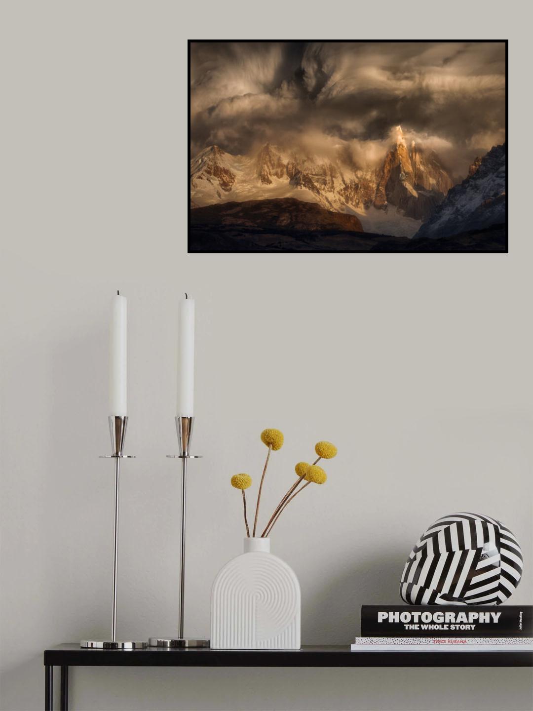 Before the storm covers the mountains spikes Poster och Canvastavla