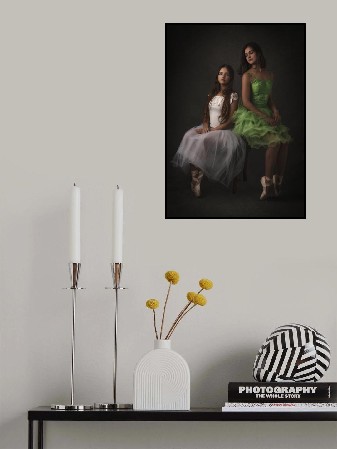 Sisters dancer Poster och Canvastavla