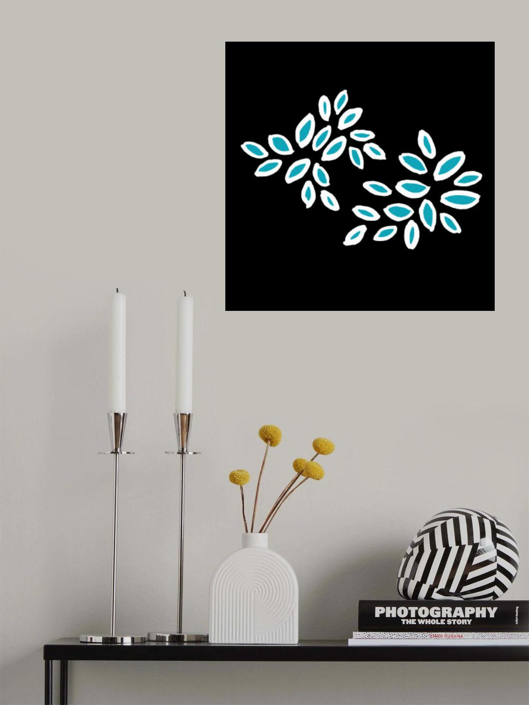White Turquoise On Black Petals Oval Fy! Copy Poster och Canvastavla
