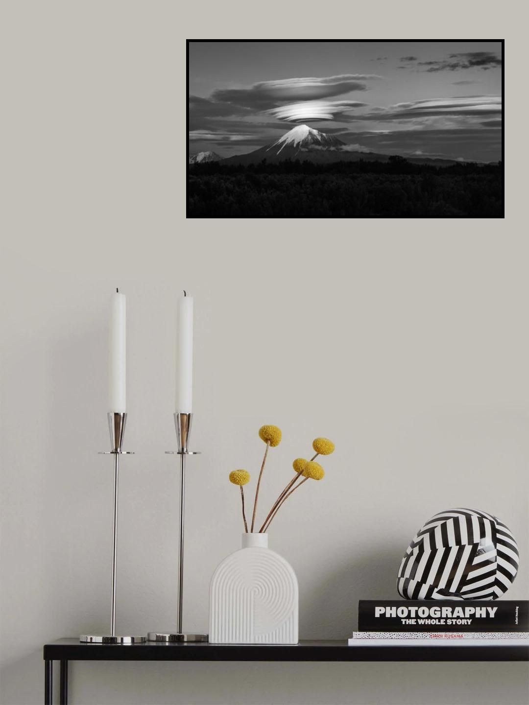 Volcano goes to sleep Poster och Canvastavla