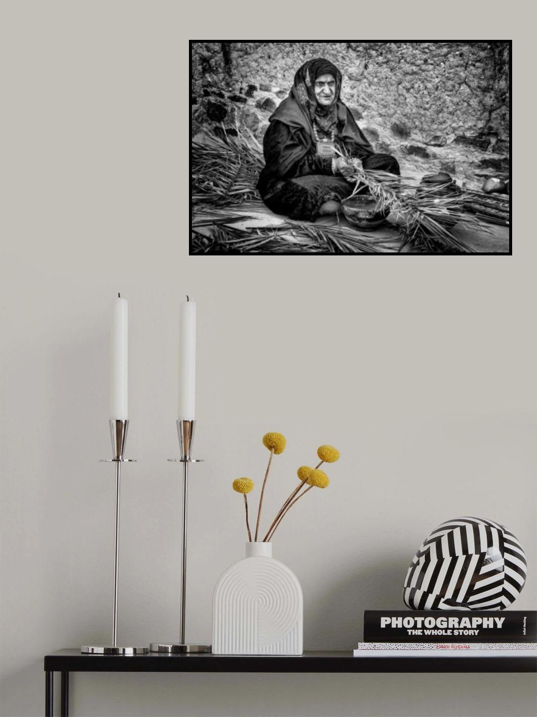 Nizwa Lady Poster och Canvastavla