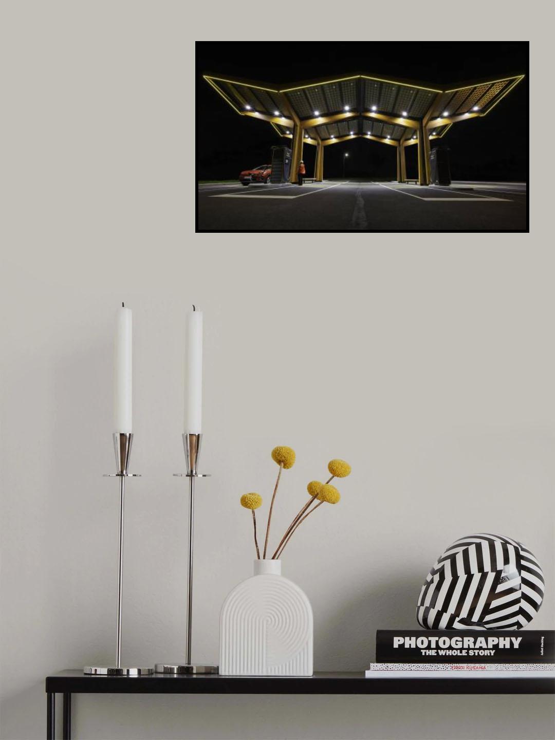 Loading station Poster och Canvastavla