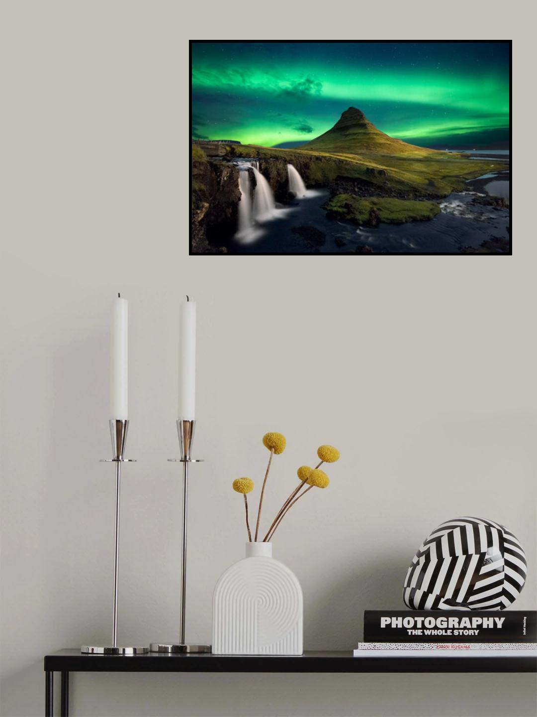 Powered by Light Poster och Canvastavla