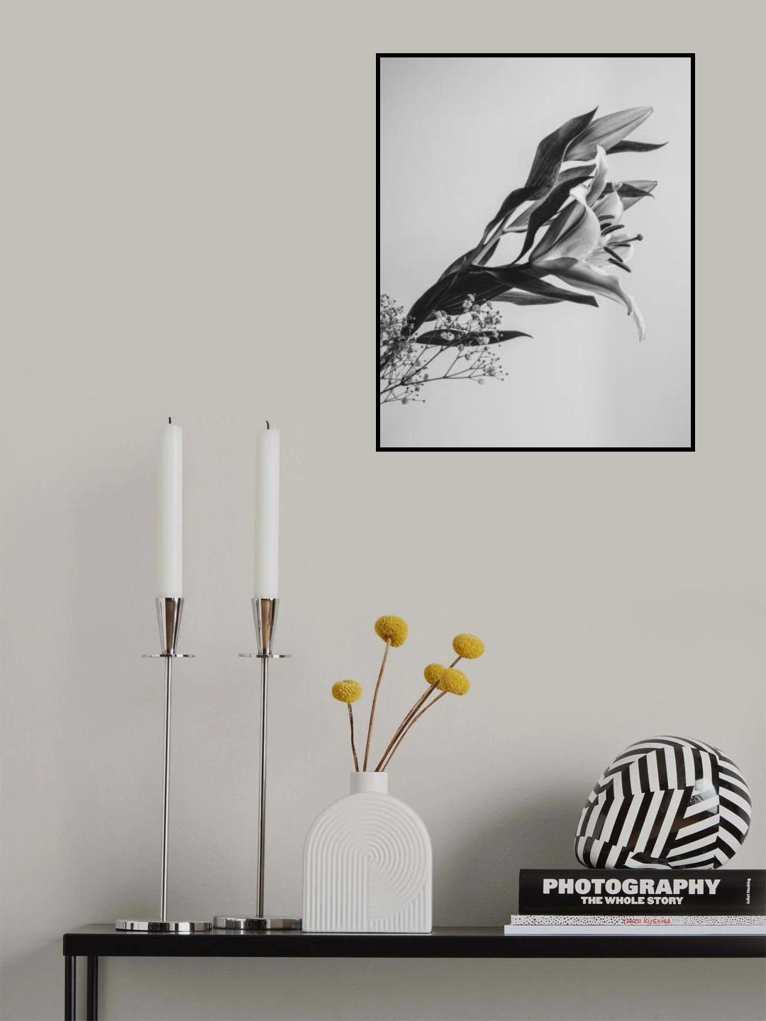 A Beautiful Flower Poster och Canvastavla