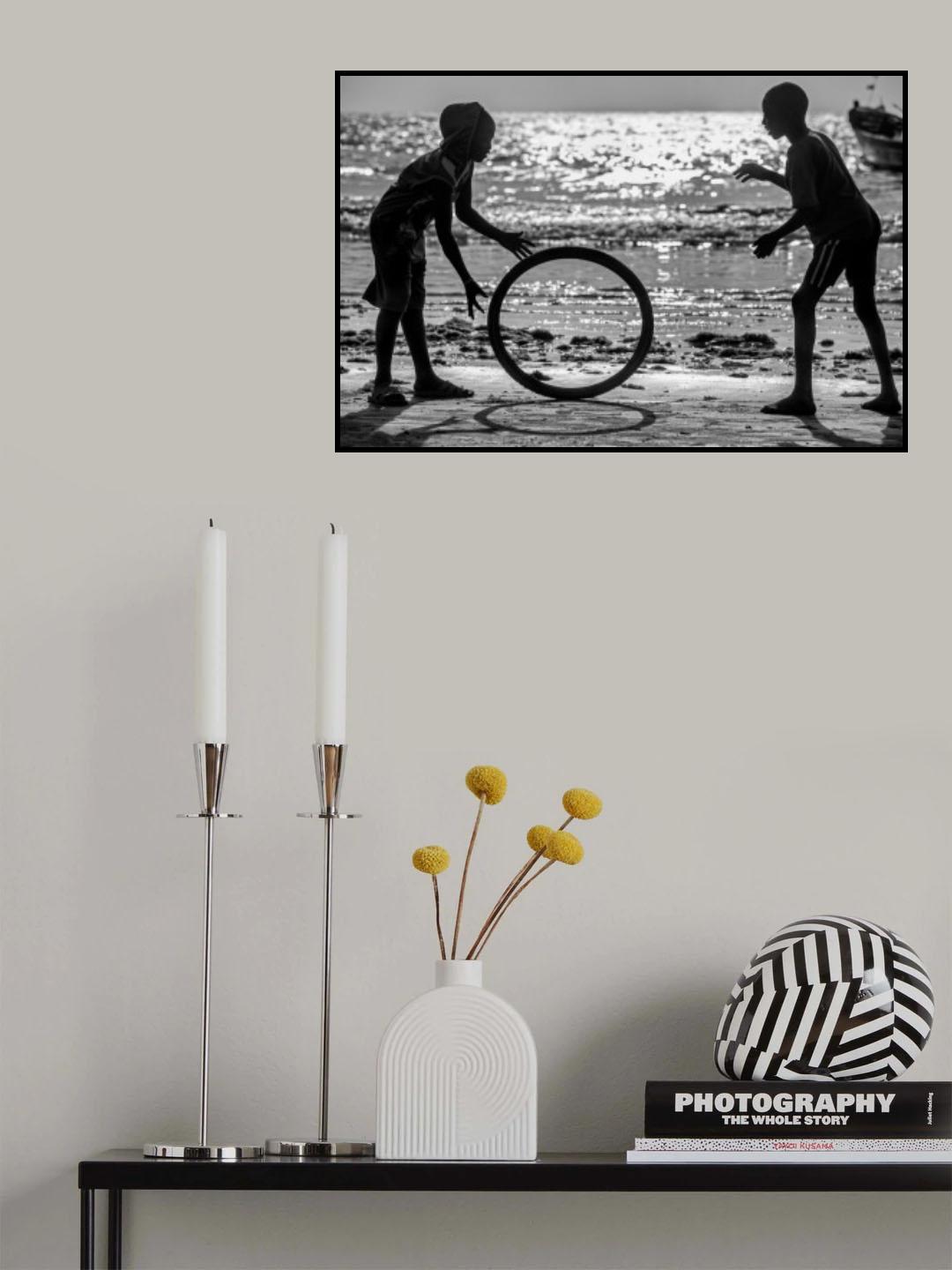 Africa kids playing with old wheel Poster och Canvastavla