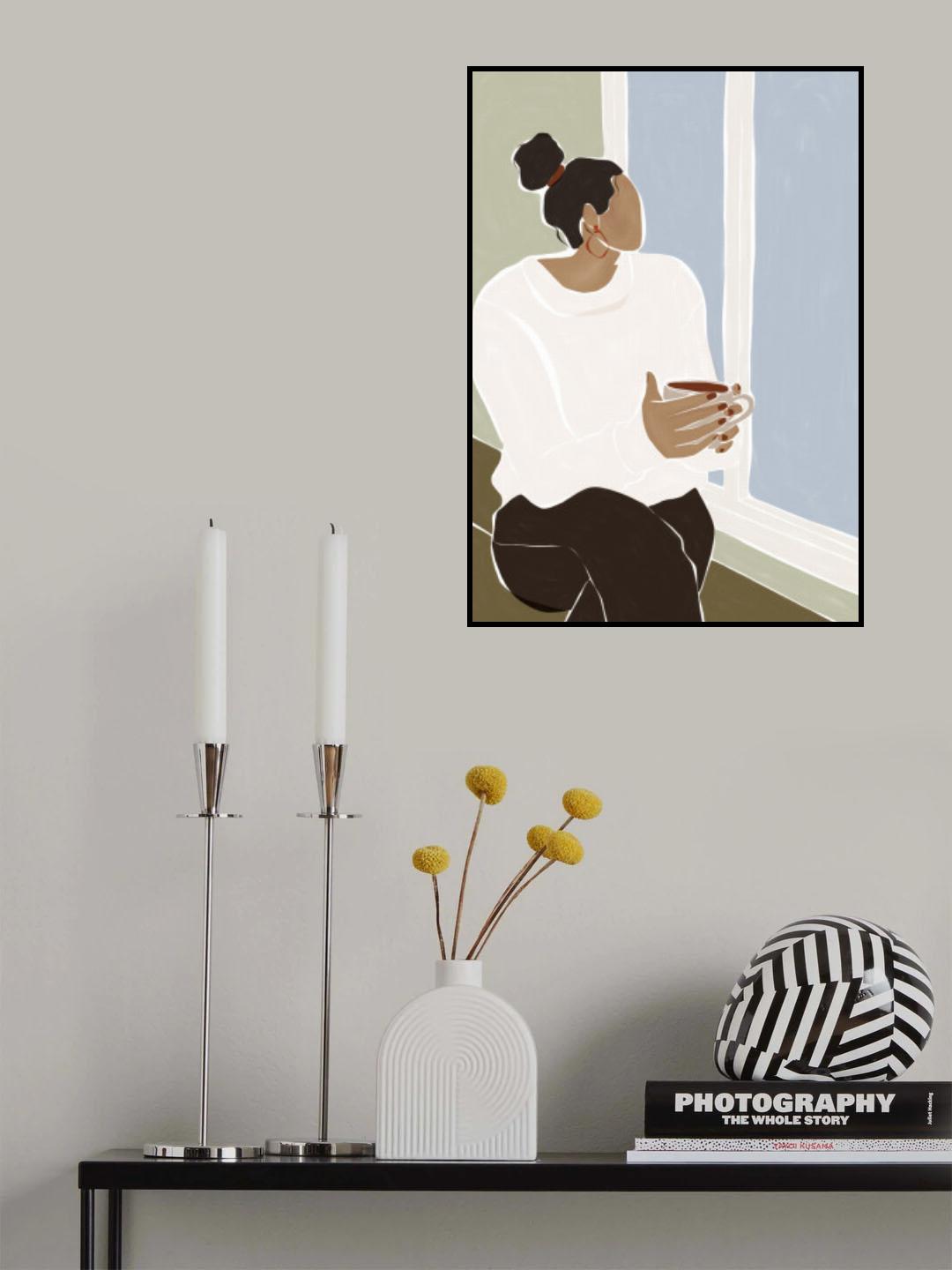 Woman Enjoying a Cup of Tea Art Print Poster och Canvastavla