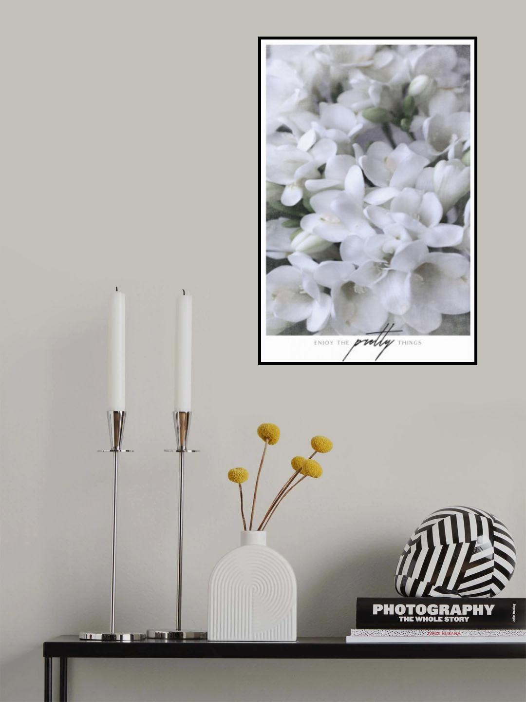 Distressed freesias III Poster och Canvastavla