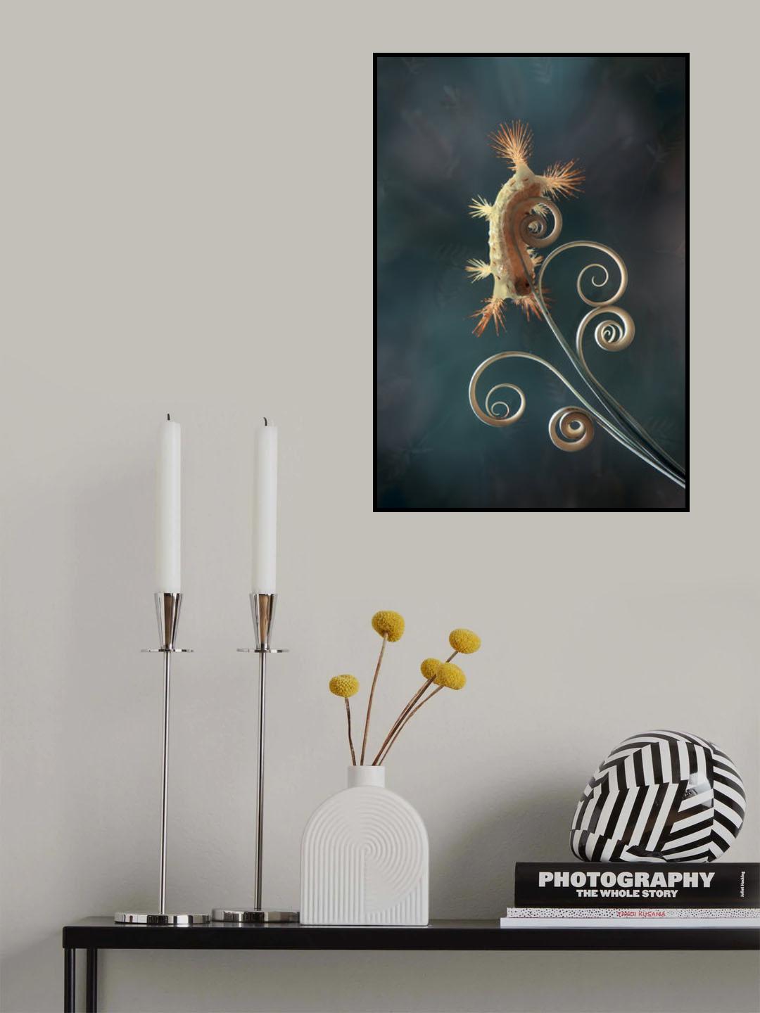 Fire Caterpillar on Leaf Edge Poster och Canvastavla