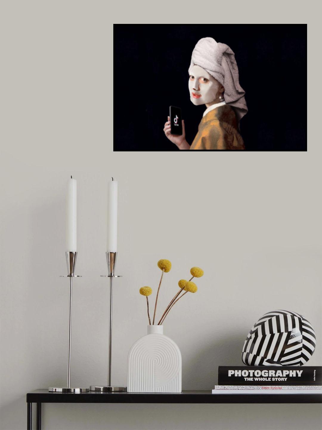Girl with TikTok Poster och Canvastavla