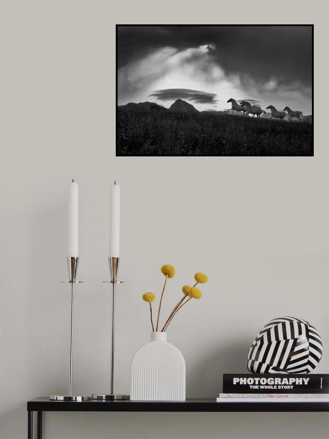 Before the storm Poster och Canvastavla