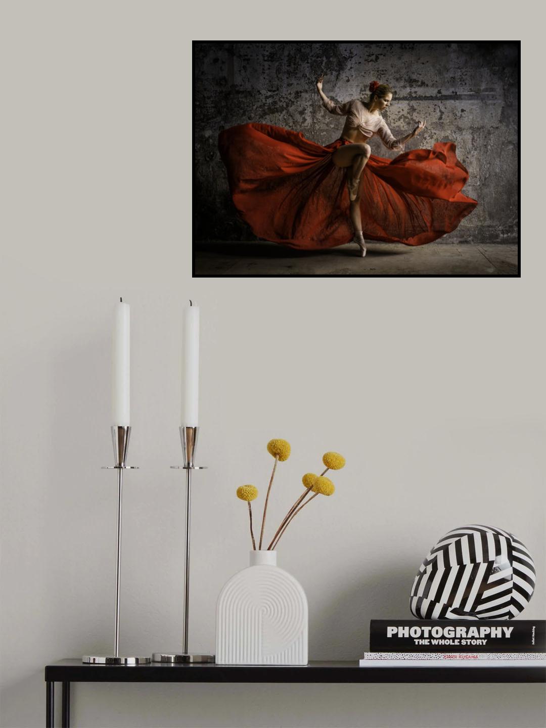 Lady in Red Poster och Canvastavla