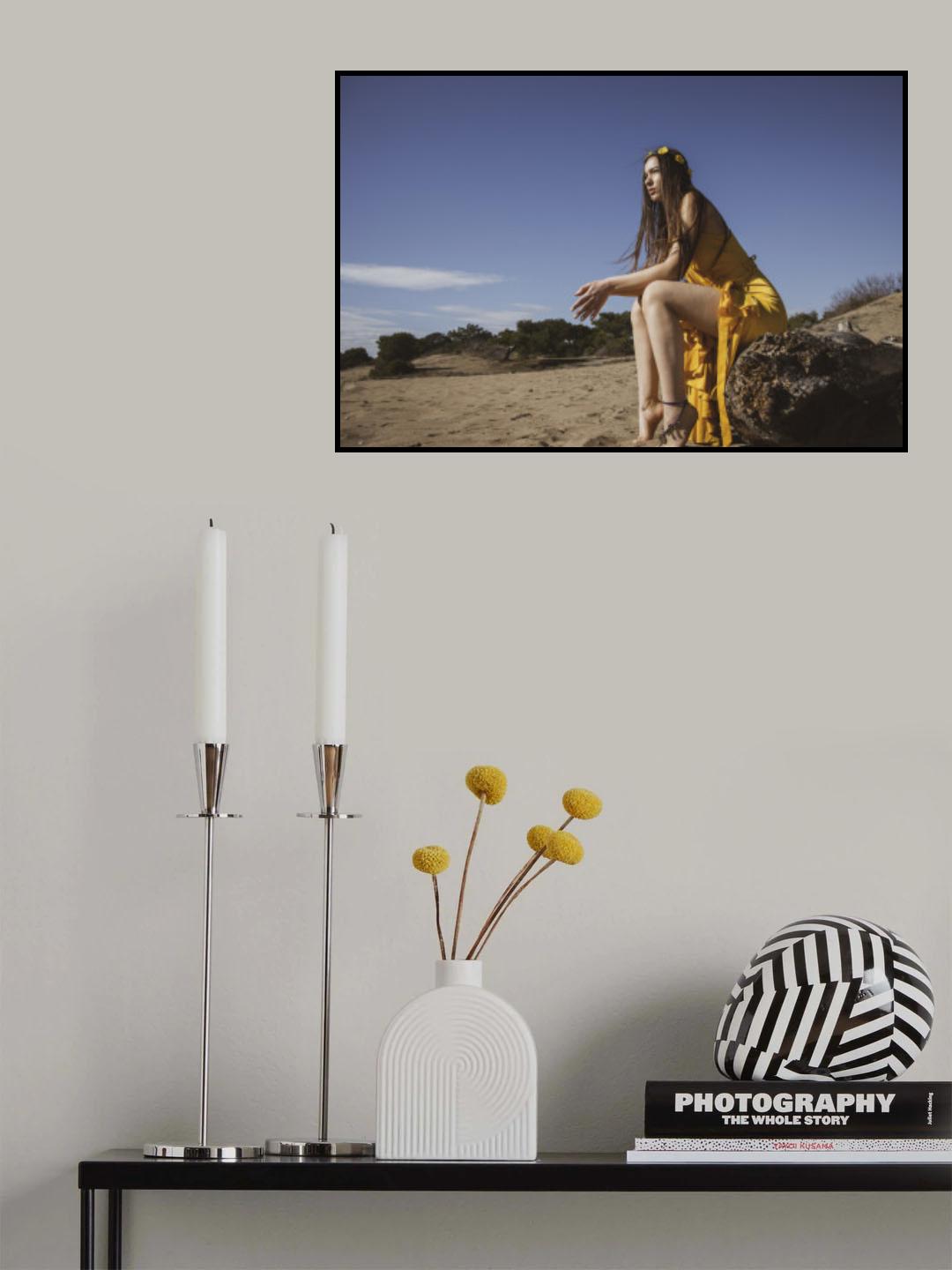 woman in yellow dress Poster och Canvastavla