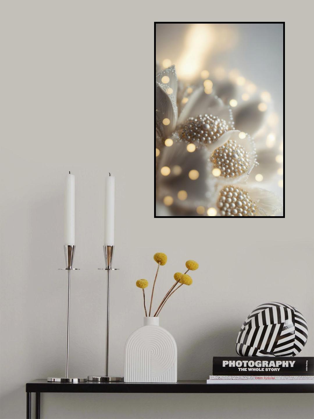 Pearly Flower Poster och Canvastavla