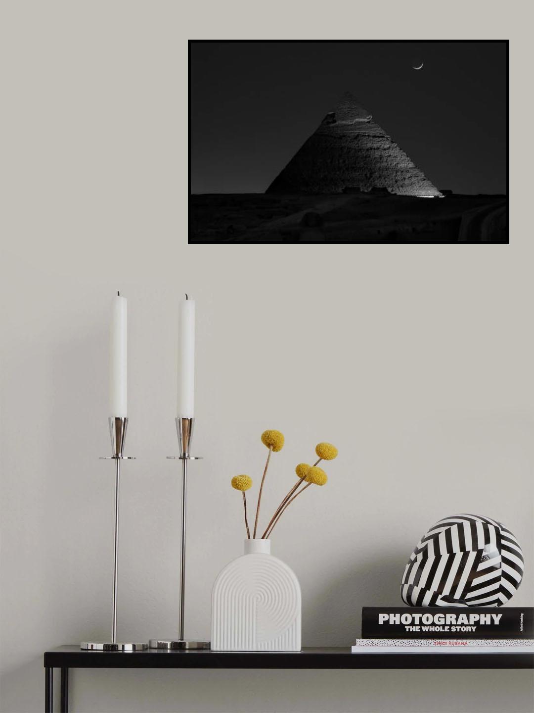Pyramid at night Poster och Canvastavla