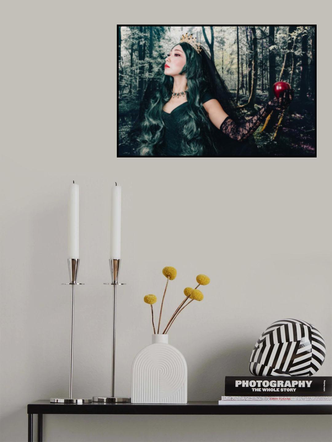 The magic red apple. Poster och Canvastavla