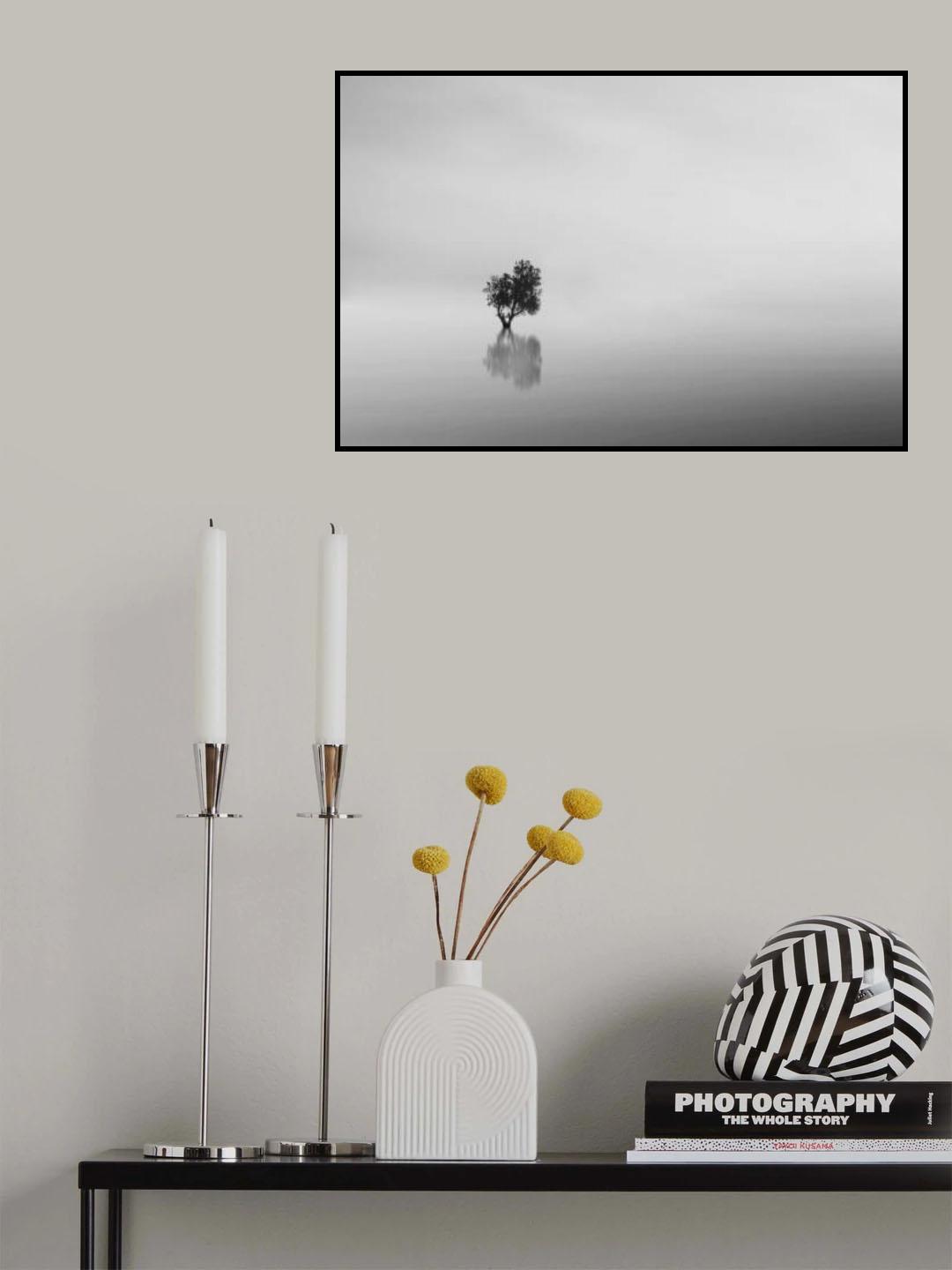 Alone Poster och Canvastavla