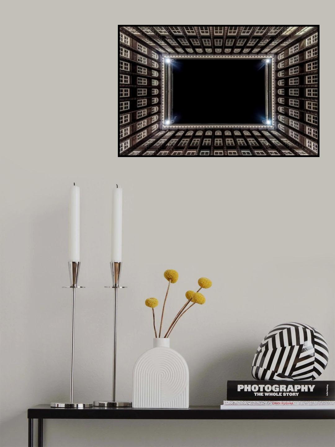 Chilehaus by Night Poster och Canvastavla