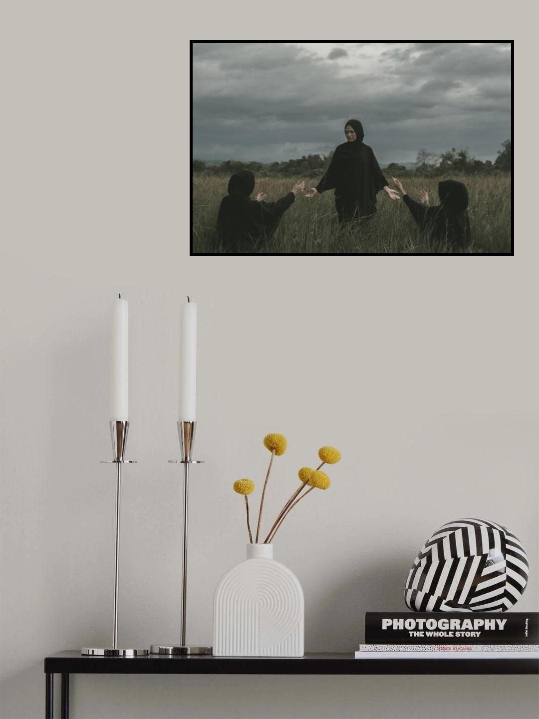 The Worshipper Poster och Canvastavla