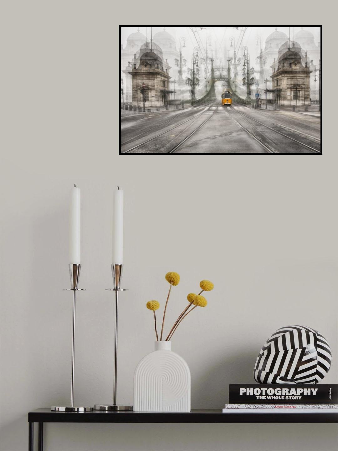 Yellow Tram - Budapest Poster och Canvastavla